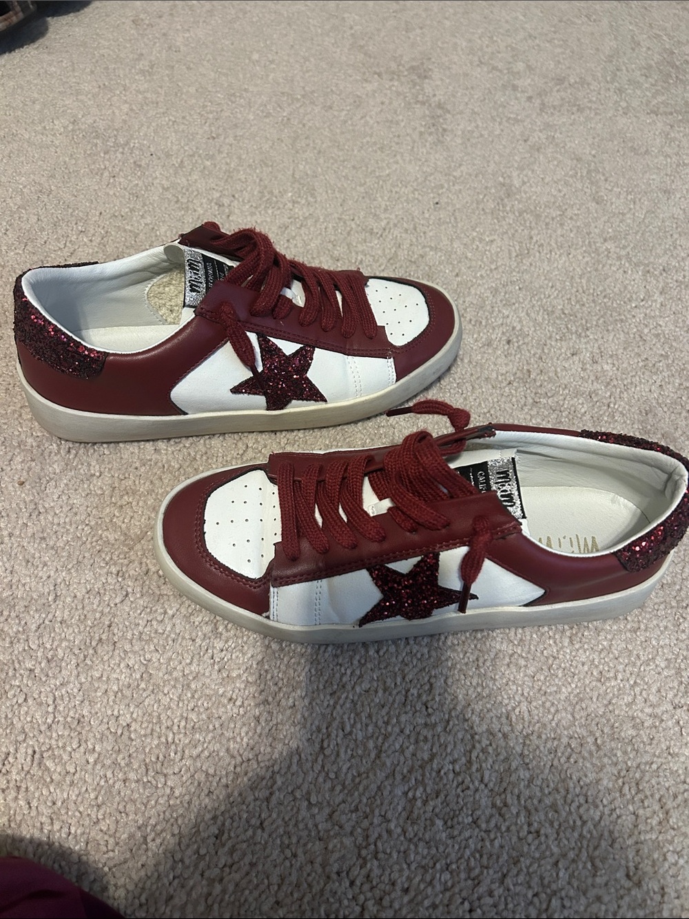 Women’s White & Burgundy Glitter Star Sneakers - Picture 2 of 4